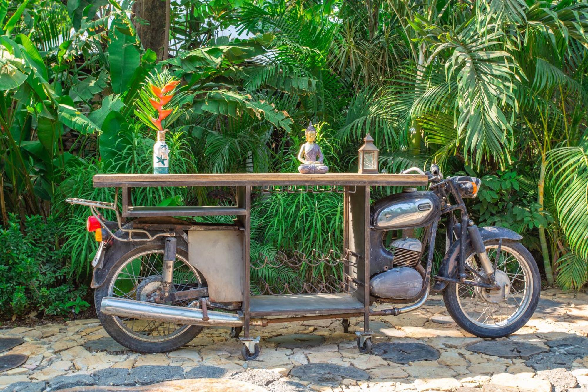 Ocho Artisan Bungalows (Adults Only) تاماريندو المظهر الخارجي الصورة