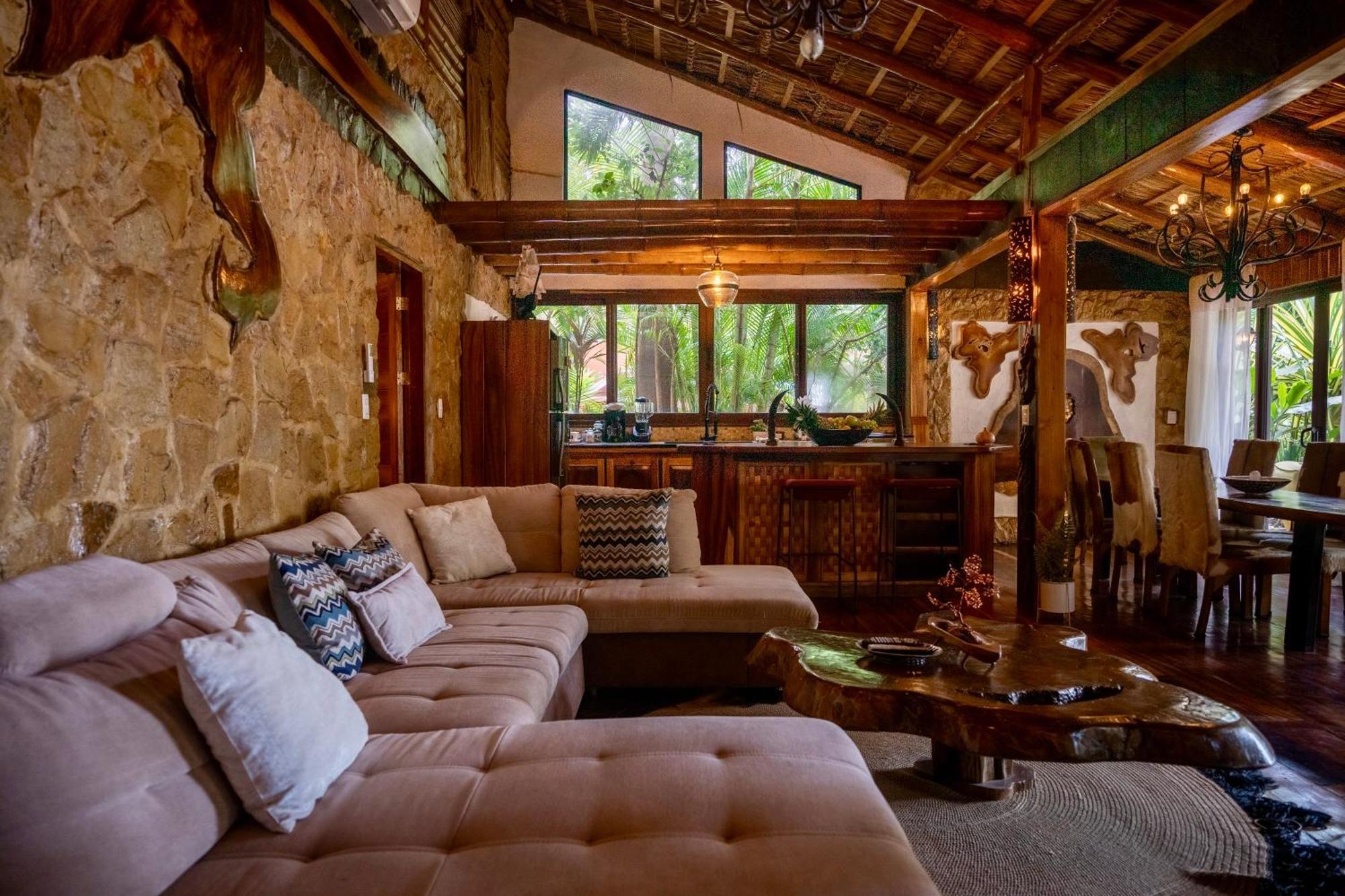 Ocho Artisan Bungalows (Adults Only) تاماريندو المظهر الخارجي الصورة