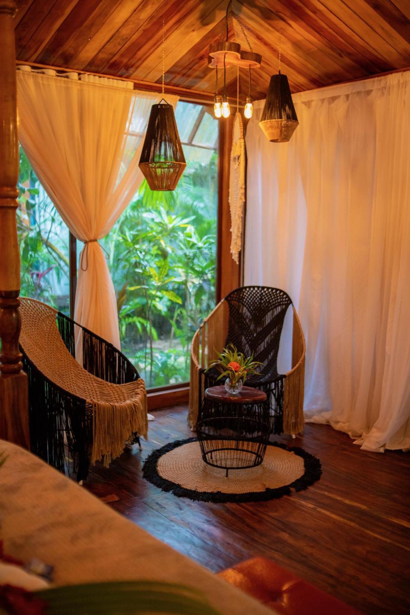 Ocho Artisan Bungalows (Adults Only) تاماريندو المظهر الخارجي الصورة